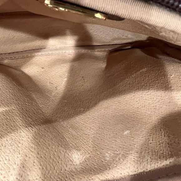 Vintage Gucci clutch . - Picture 5 of 6